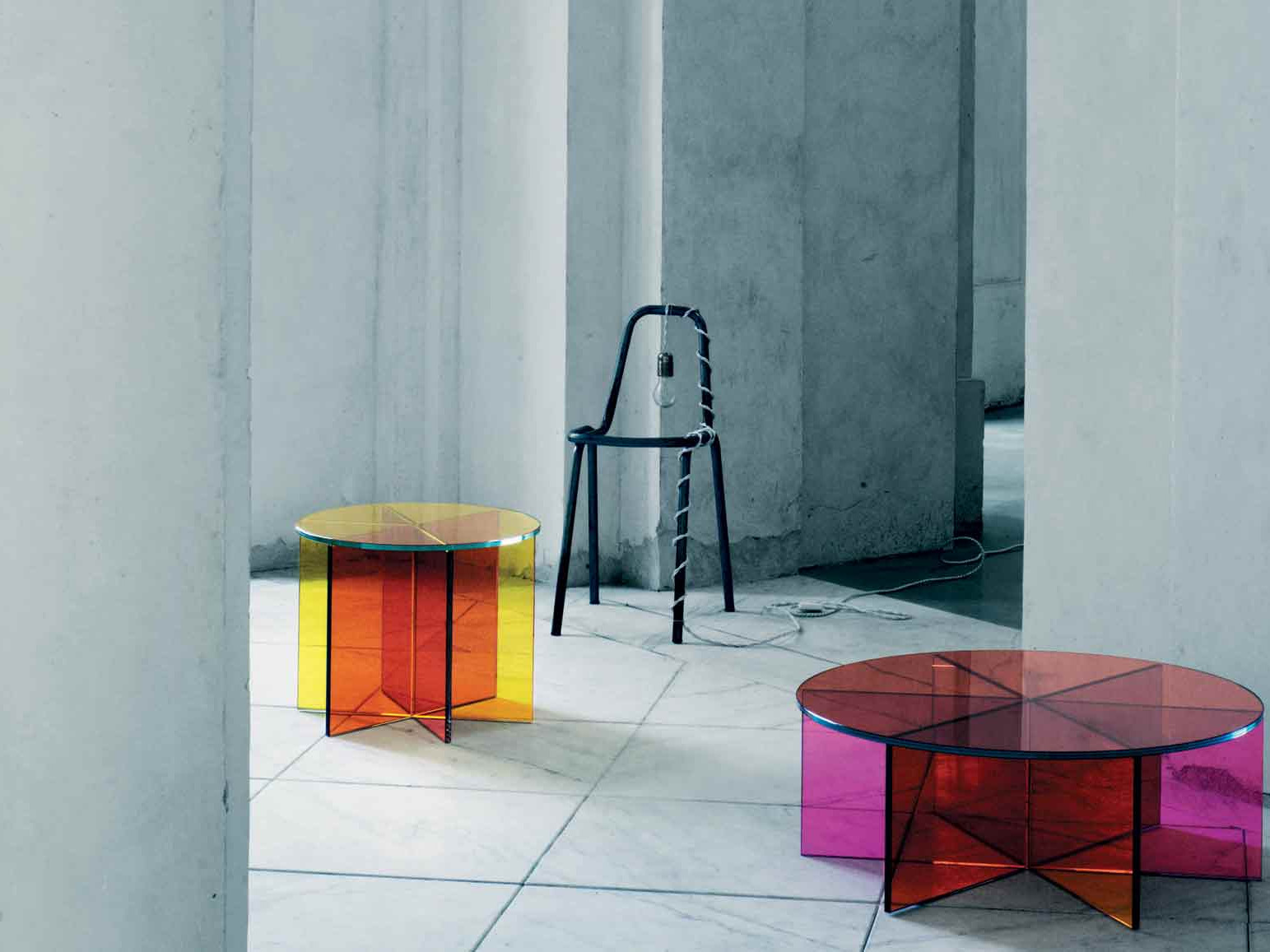Procurement Guide for High-Saturation Glass Furniture: Balancing Light, Space, and Daily Functionality