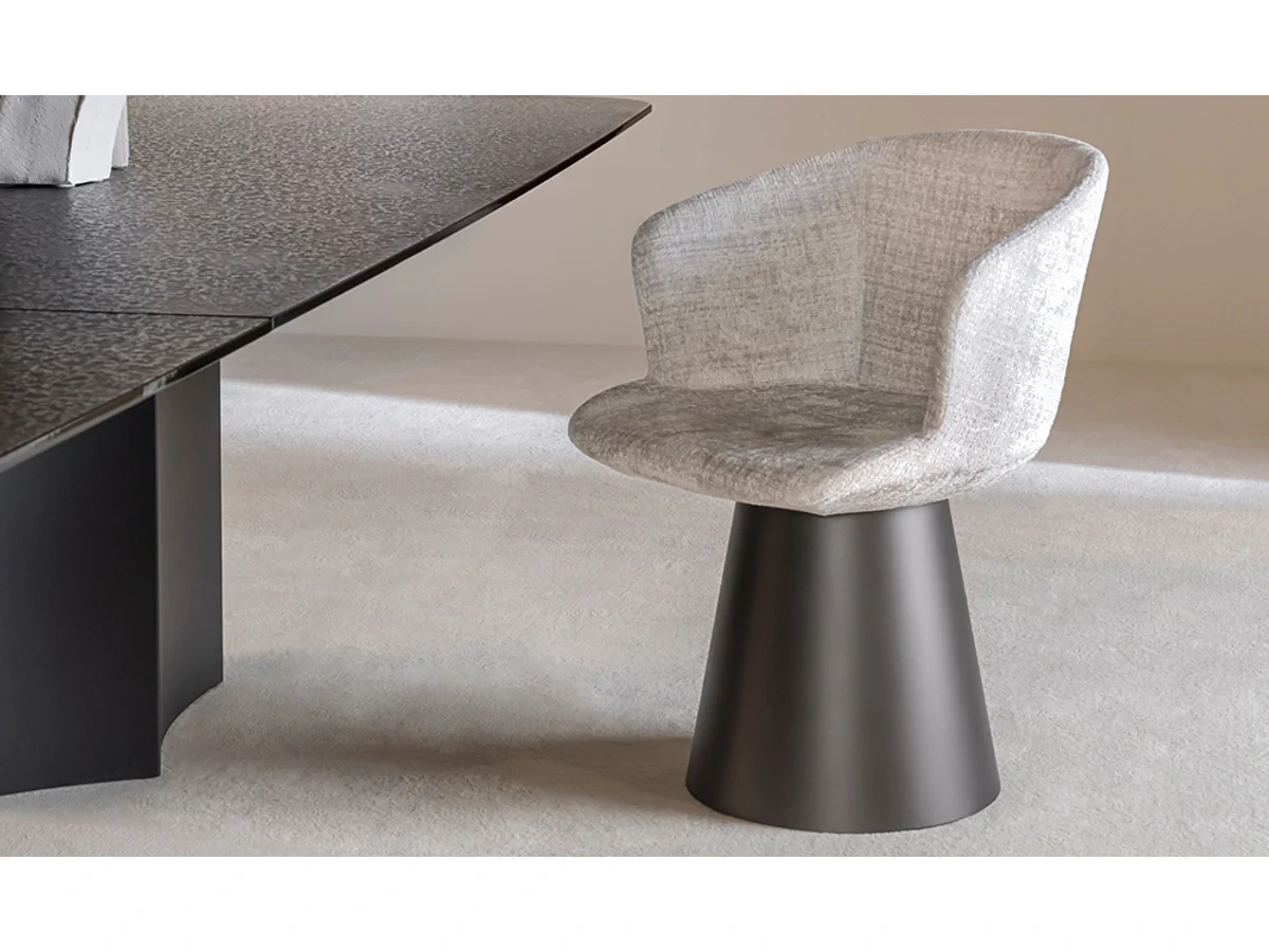 Alika armchair