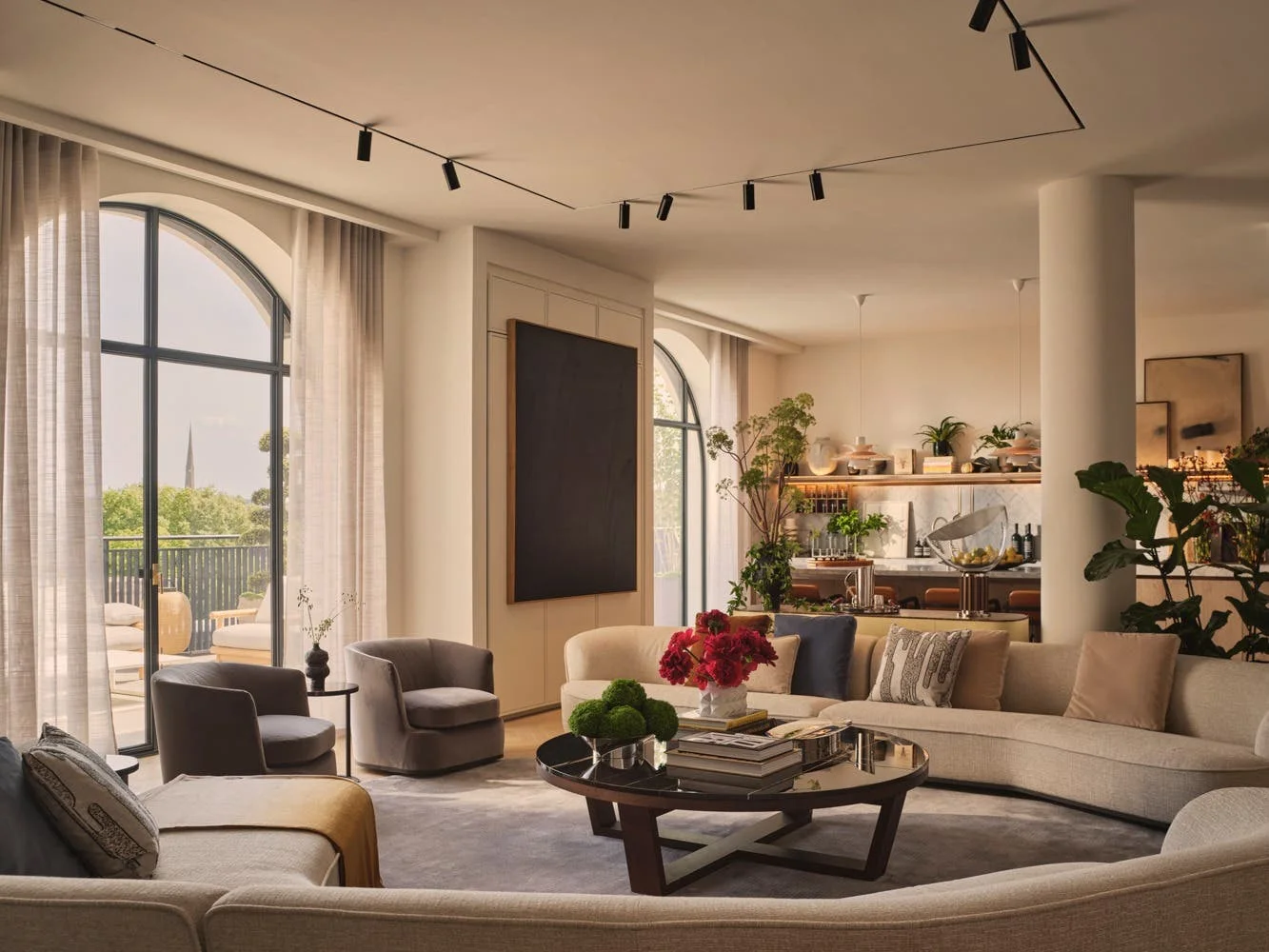 The Whiteley — Maxalto