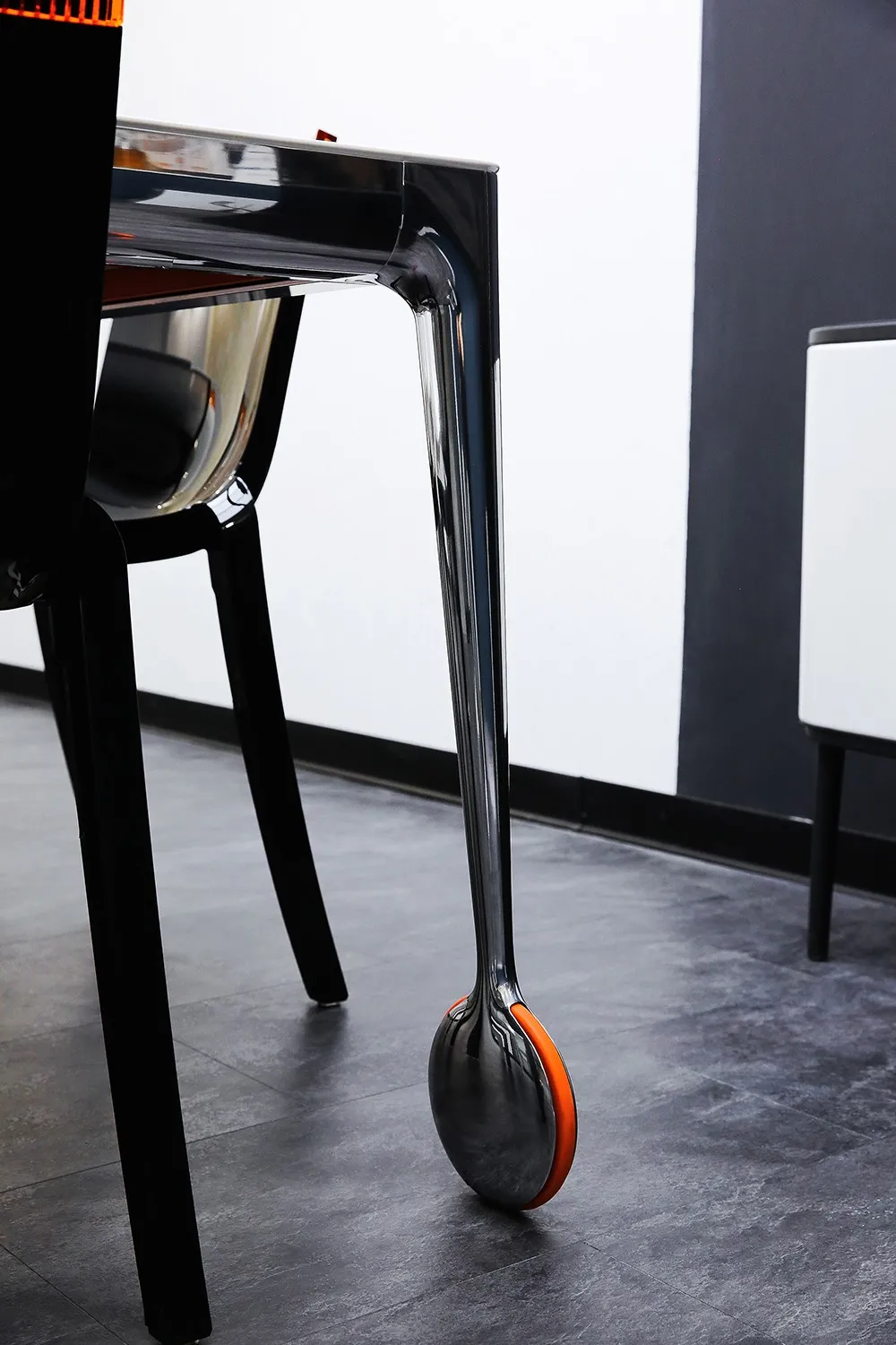 Kartell+Magis演绎简约高级办公空间
